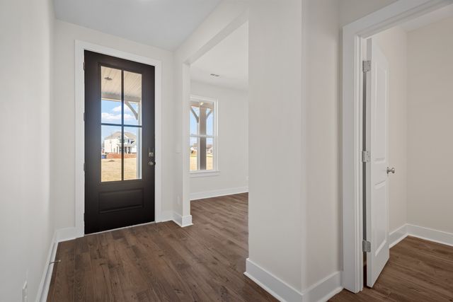 1408 Charles Dr, Chapel Hill, TN 37034