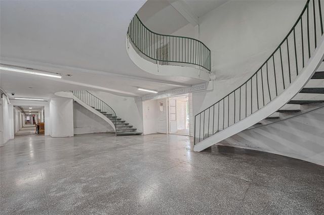 8200 Broadway Street 113, Houston, TX 77061