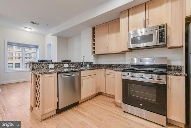 2307 18TH ST NW, Washington, DC 20009