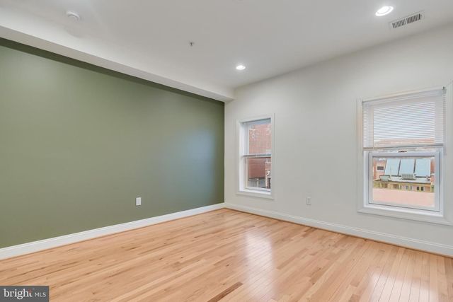 2307 18TH ST NW, Washington, DC 20009