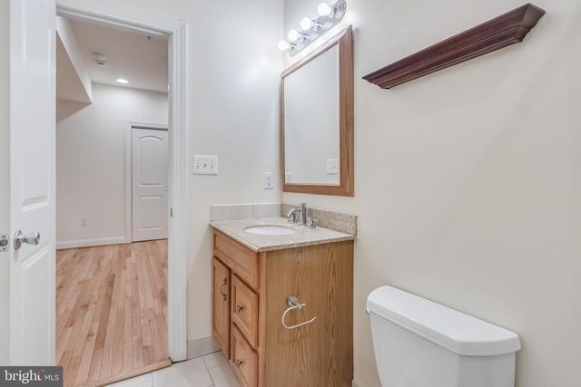 2307 18TH ST NW, Washington, DC 20009