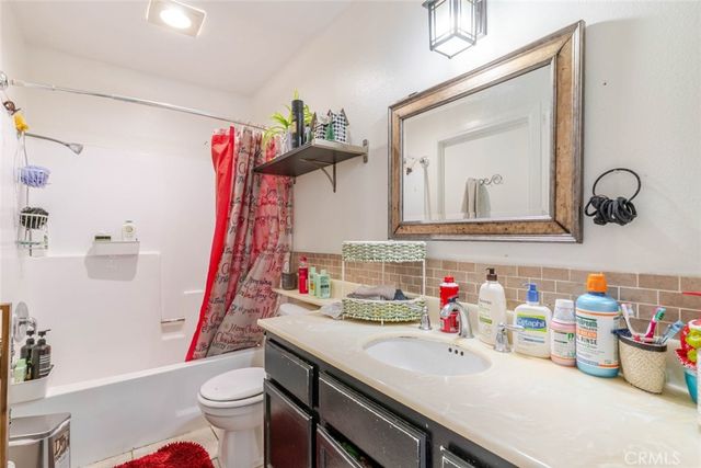 13100 Bromont Avenue 11, Sylmar, CA 91342