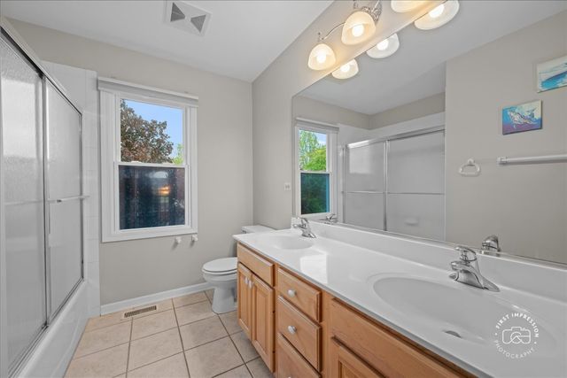 40W174 Jack London Street, St. Charles, IL 60175
