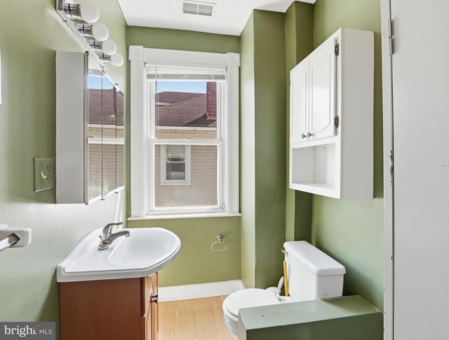4405 LEEDS AVE, Baltimore, MD 21229