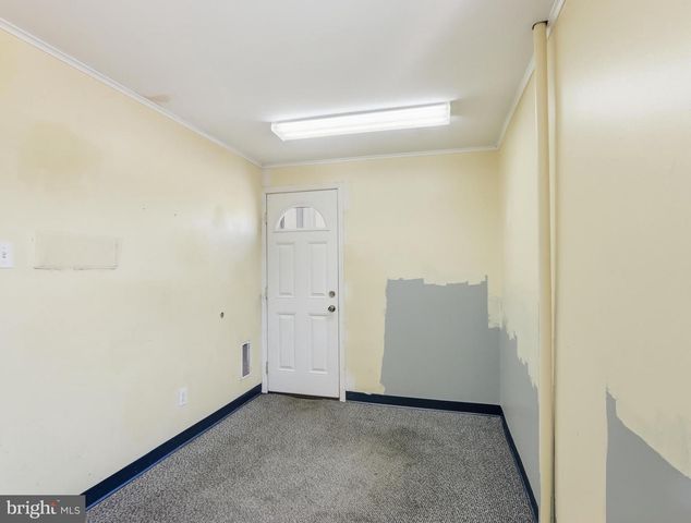 4405 LEEDS AVE, Baltimore, MD 21229