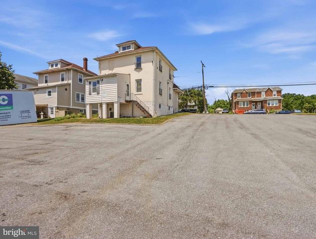 4405 LEEDS AVE, Baltimore, MD 21229