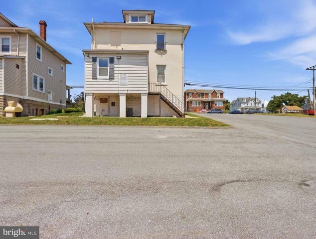 4405 LEEDS AVE, Baltimore, MD 21229