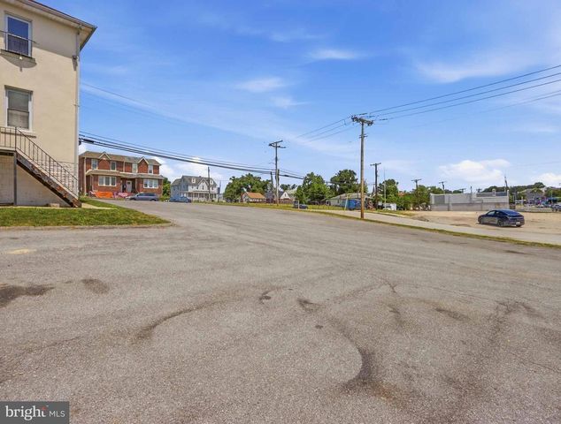 4405 LEEDS AVE, Baltimore, MD 21229