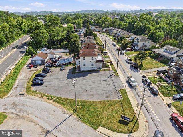 4405 LEEDS AVE, Baltimore, MD 21229