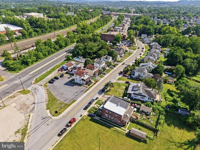 4405 LEEDS AVE, Baltimore, MD 21229