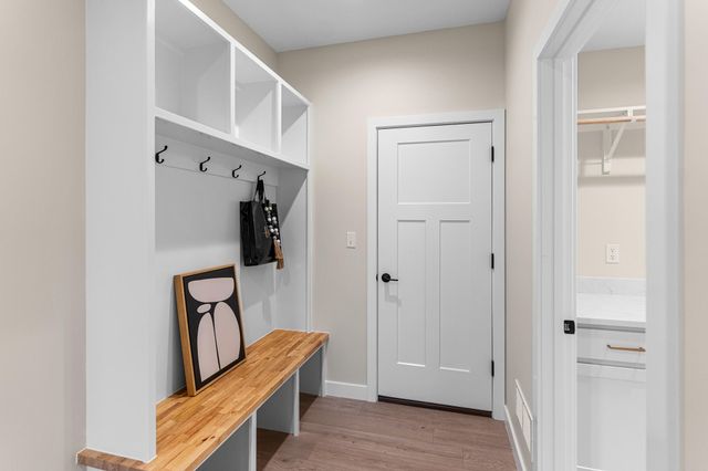 2908 GENESIS DR, Columbia, MO 65201