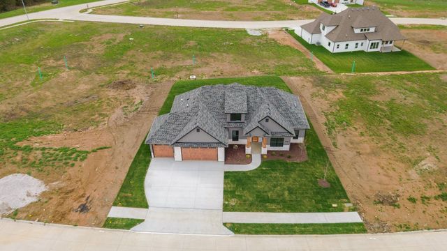 2908 GENESIS DR, Columbia, MO 65201