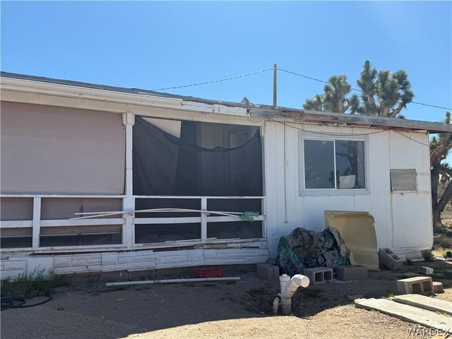 18516 N Squaw Drive, Dolan Springs, AZ 86441