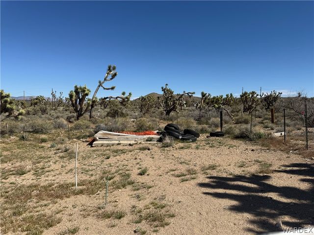 18516 N Squaw Drive, Dolan Springs, AZ 86441