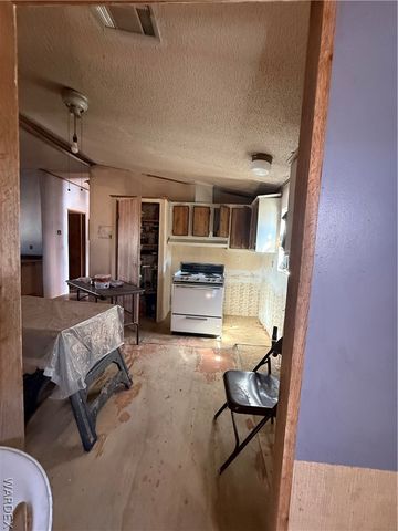 18516 N Squaw Drive, Dolan Springs, AZ 86441