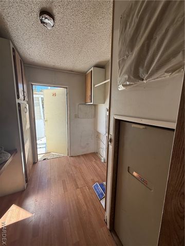 18516 N Squaw Drive, Dolan Springs, AZ 86441