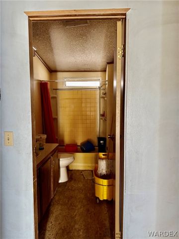 18516 N Squaw Drive, Dolan Springs, AZ 86441