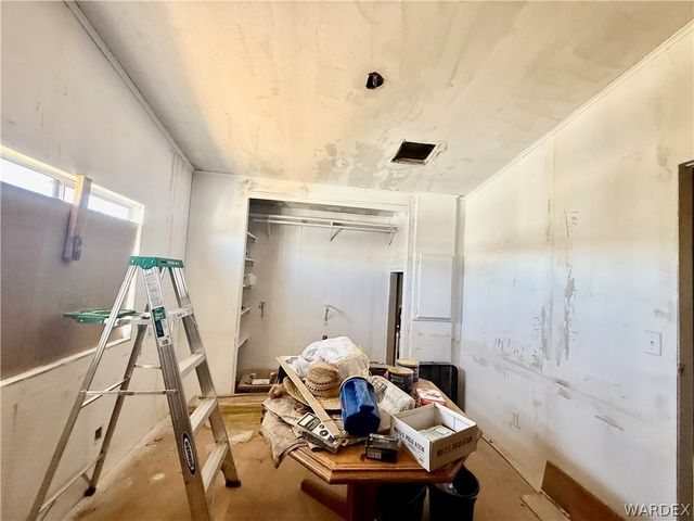 18516 N Squaw Drive, Dolan Springs, AZ 86441