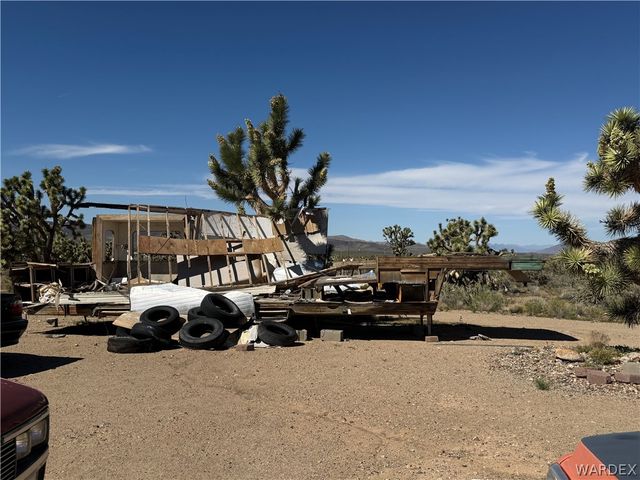 18516 N Squaw Drive, Dolan Springs, AZ 86441