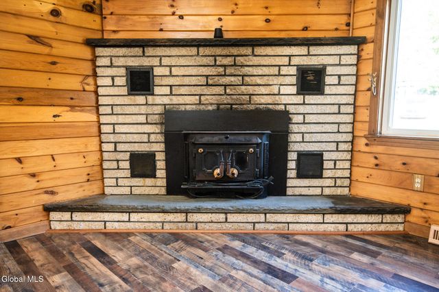 1728 N Shore Road, Day, NY 12835