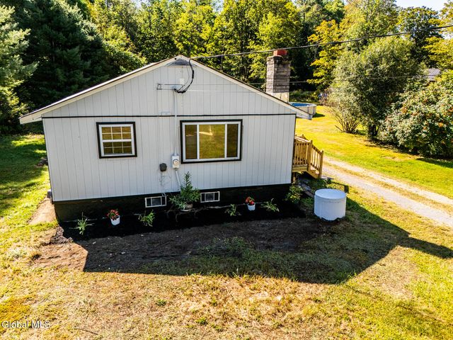 1728 N Shore Road, Day, NY 12835