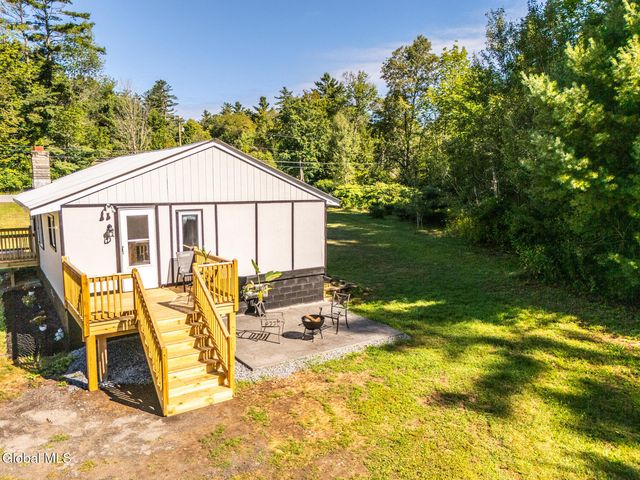 1728 N Shore Road, Day, NY 12835