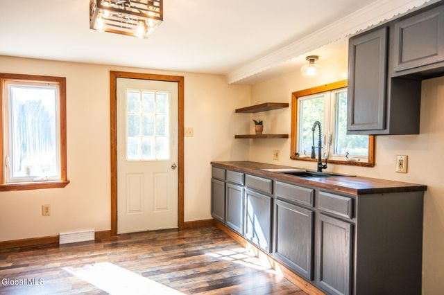 1728 N Shore Road, Day, NY 12835