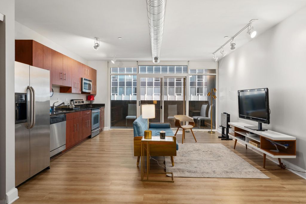 100 E Gay Street, 501, Columbus, OH 43215
