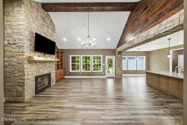 2728 Sweetwater Vonore Rd, Sweetwater, TN 37874