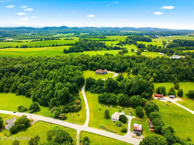 2728 Sweetwater Vonore Rd, Sweetwater, TN 37874