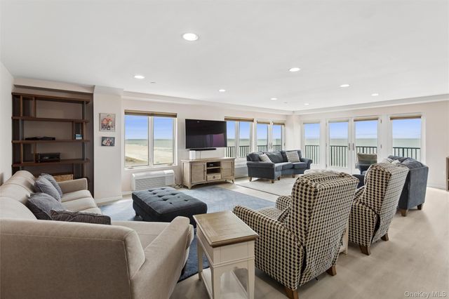 260 W Broadway 7A, Long Beach, NY 11561