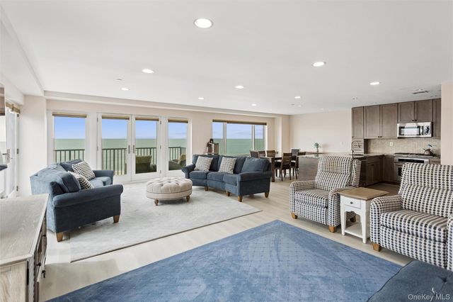 260 W Broadway 7A, Long Beach, NY 11561