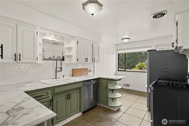 710 Princeton Street, Tacoma, WA 98466