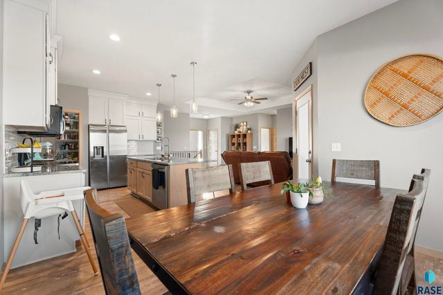 2309 S Sadie Ave Avenue, Sioux Falls, SD 57106