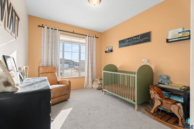 2309 S Sadie Ave Avenue, Sioux Falls, SD 57106