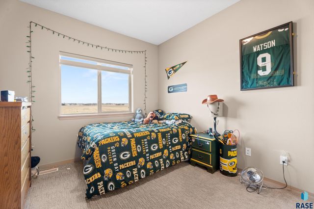 2309 S Sadie Ave Avenue, Sioux Falls, SD 57106