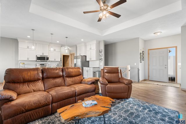 2309 S Sadie Ave Avenue, Sioux Falls, SD 57106