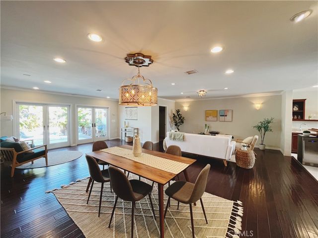 13208 Hansworth Ave, Hawthorne, CA 90250