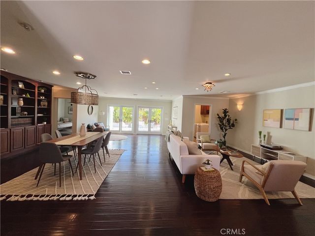 13208 Hansworth Ave, Hawthorne, CA 90250