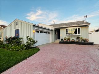 13208 Hansworth Ave, Hawthorne, CA 90250