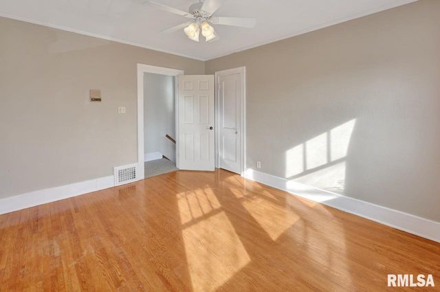 2601 W KENWOOD Avenue, West Peoria, IL 61604
