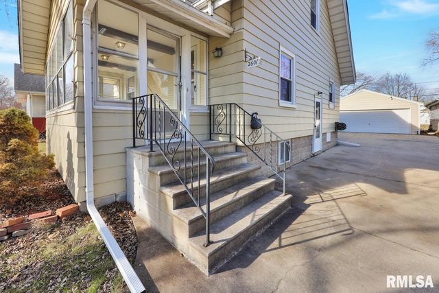 2601 W KENWOOD Avenue, West Peoria, IL 61604
