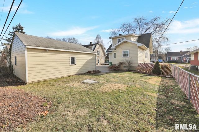 2601 W KENWOOD Avenue, West Peoria, IL 61604