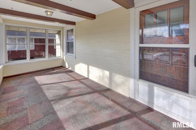 2601 W KENWOOD Avenue, West Peoria, IL 61604
