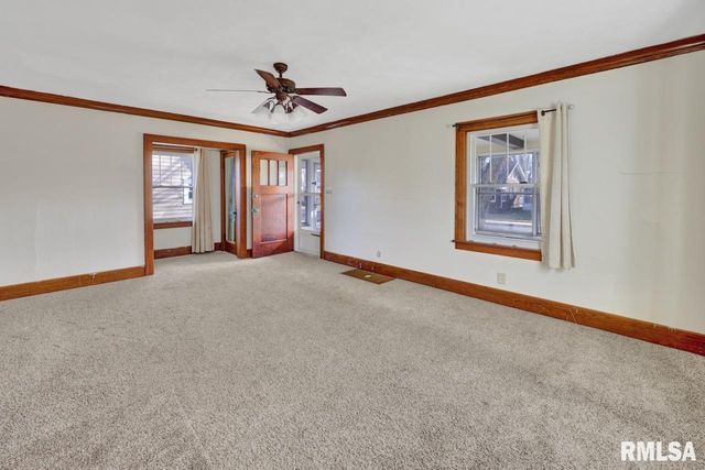 2601 W KENWOOD Avenue, West Peoria, IL 61604