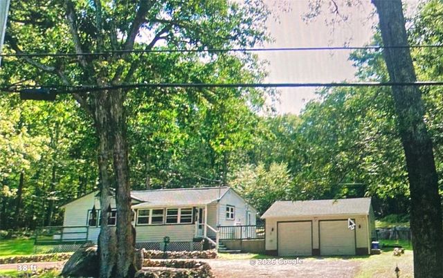 29 Mount Hygeia Road, Foster, RI 02825