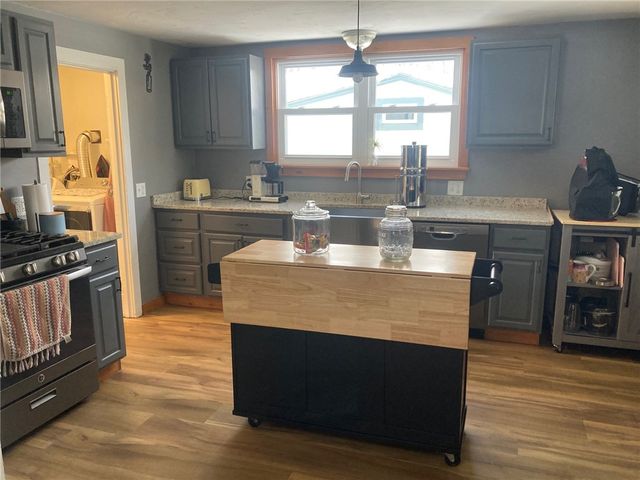 29 Mount Hygeia Road, Foster, RI 02825