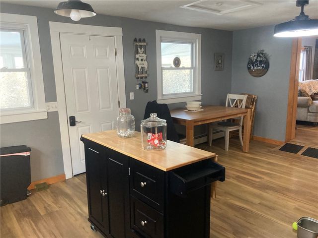 29 Mount Hygeia Road, Foster, RI 02825