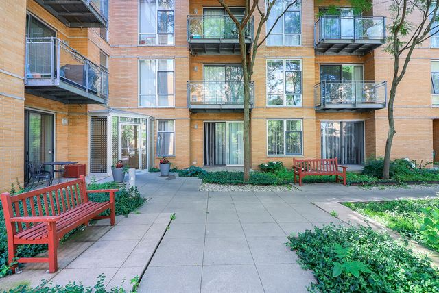 1720 Oak Avenue 610, Evanston, IL 60201