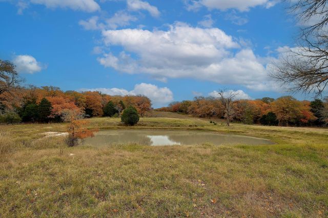 1563 County Road 312 RD, Thrall, TX 76578